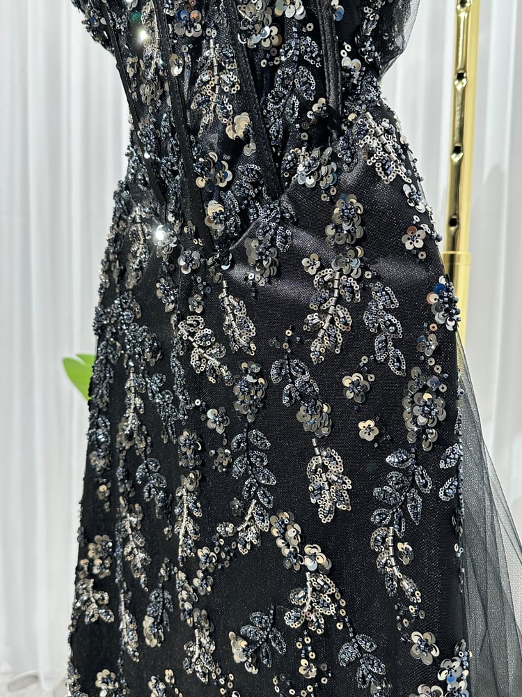 Elegant evening dress, black color