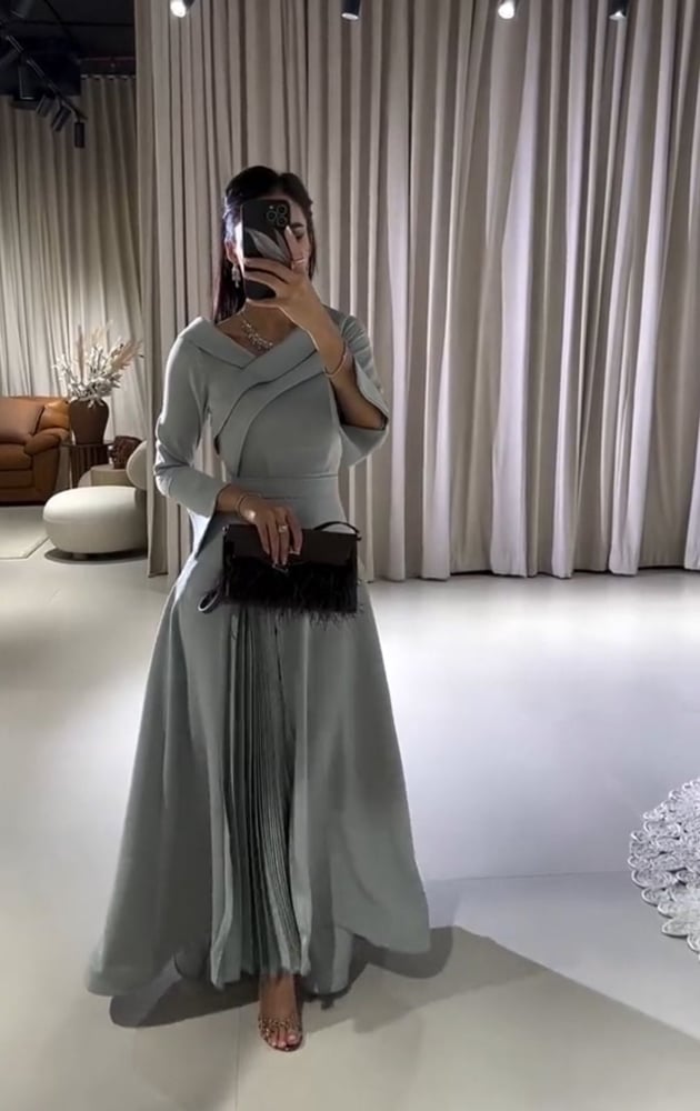فستان سهره فخم لون رصاصي