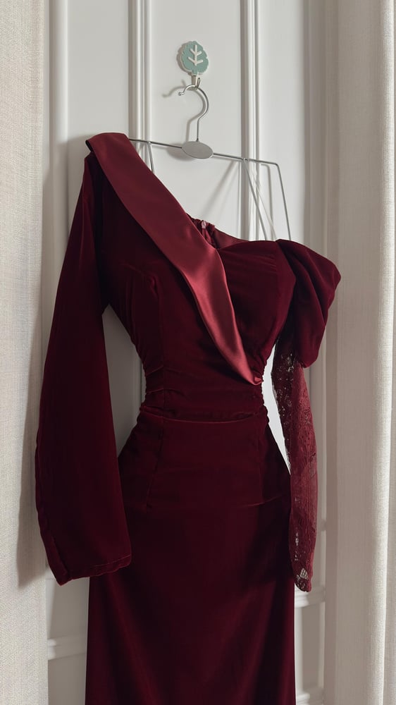 Soft dress in oud color