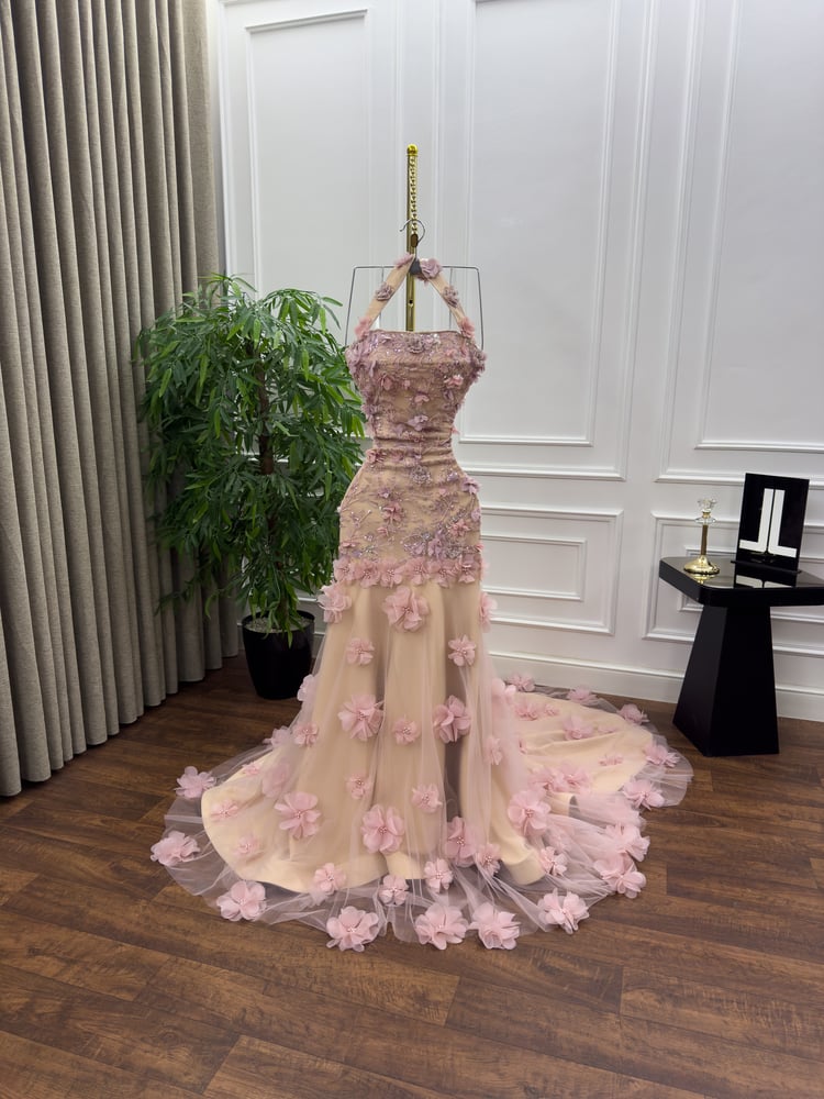 Evening dress pink decorated with pearls