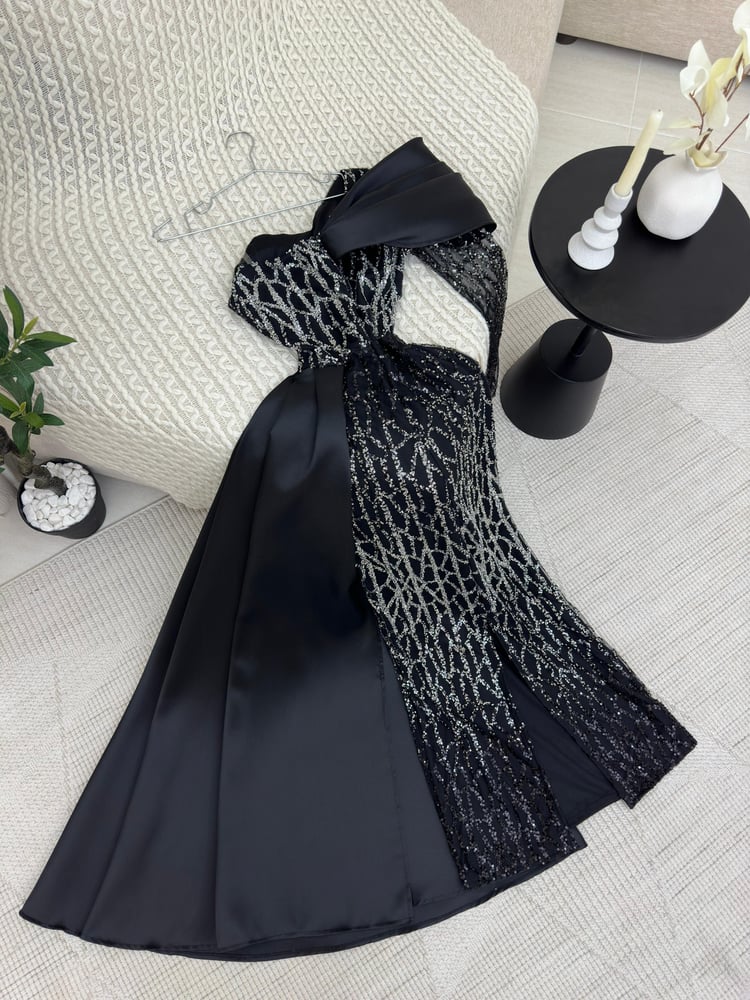 Elegant black beaded evening dress