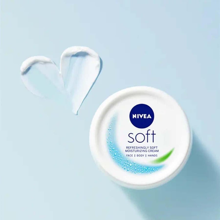 نيفيا كريم مرطب ناعم 300مل NIVEA SOFT REFRESH MOISTURIZING CREAM 300ML 9463