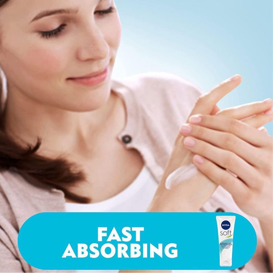 نيفيا كريم مرطب ناعم ومنعش 75مل انبوب NIVEA REFRESHINGLY SOFT MOISTURIZING CREAM 75MLTUBE (08985)