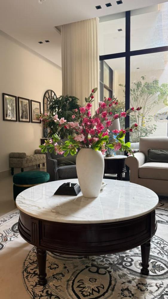 طاولة وسط دائرية