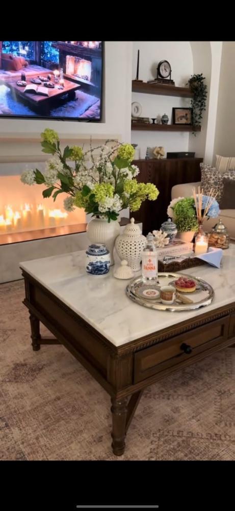 طاولة وسط خشب سنديان بسطح بديل رخام مودرن