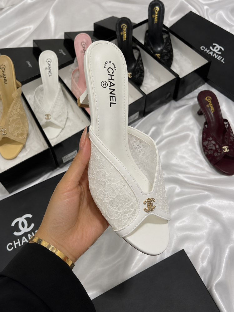 CHANEL دانتيل كعب متوسط