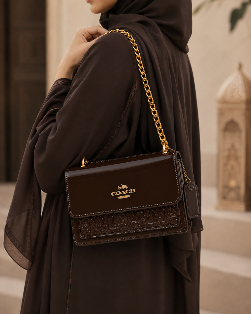 شنط كتف نسائية COACH بسلسلة