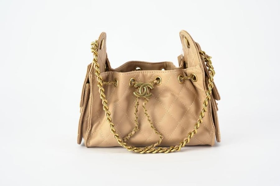شنطة كتف   CHANEL