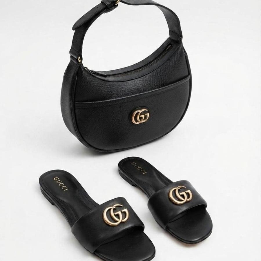 شنطة GUCCI  مع  سلبير اسود