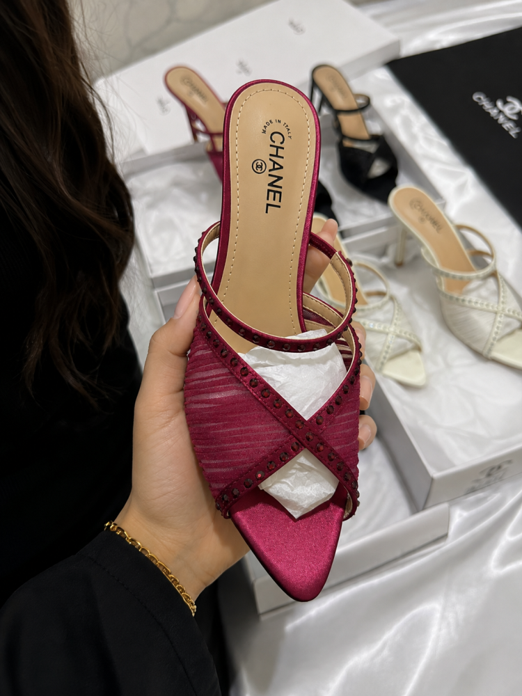 كعب نسائي CHANEL
