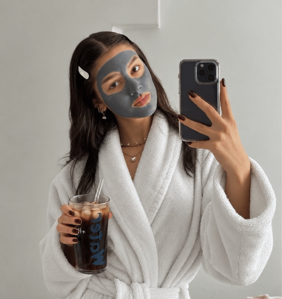 SKINTIFIC  Alaska Volcano Pore Clay Stick ماسك الفحم لتصغير المسامات وتنظيف الرؤوس السوداء