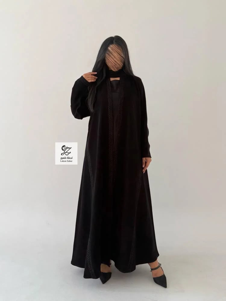 عبايه لقاء بقماش اندونسي اصلي اسود فاحم كلوش بتدخيل تطريز اسود