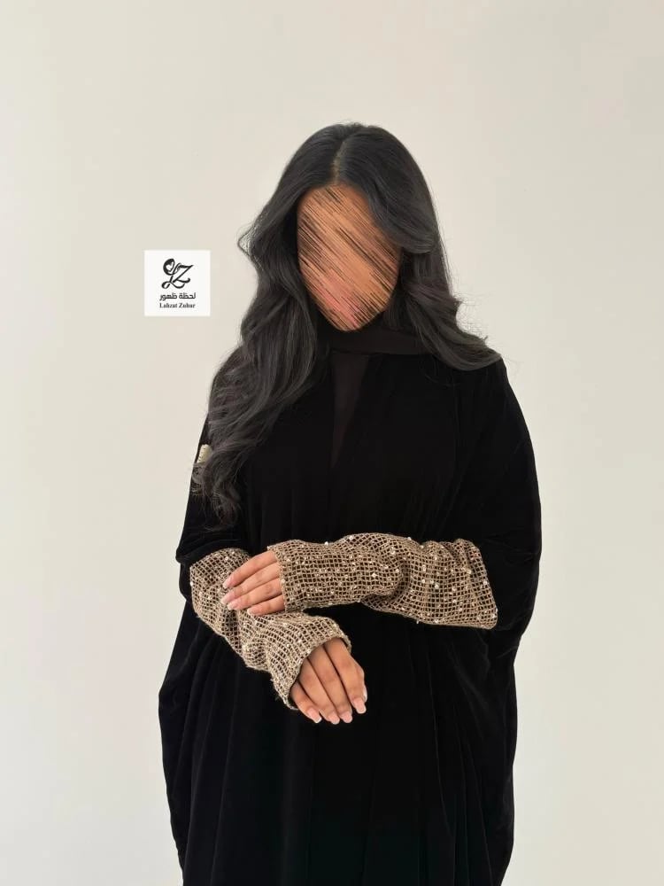 عباية إبهار نص بشت بقماش مخمل وتداخل تريكو لمعه ذهبي
