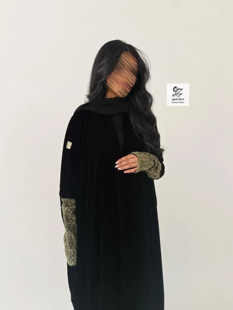 عباية إبهار نص بشت بقماش مخمل وتداخل تريكو لمعه عشبي