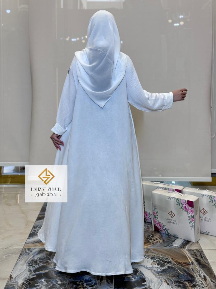 عبايه دبل كلوش ابيض بقماش امريكي
