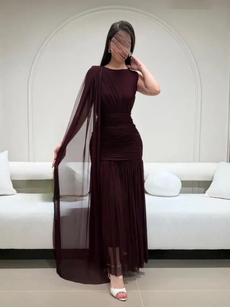 فستان ريماس العنابي