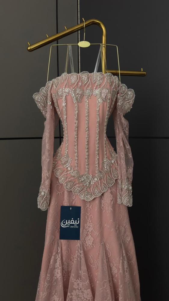 فستان تولين