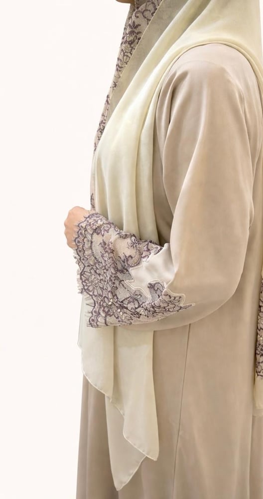 عباية آلاء
