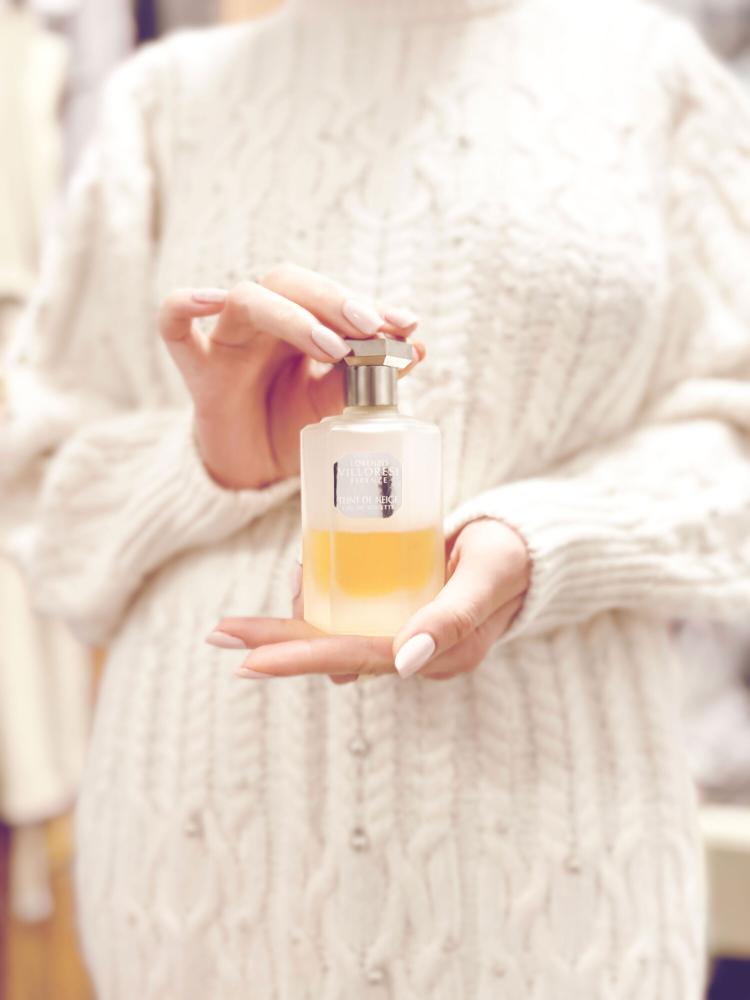 عطر لورينزو فيلوريسي تينت دي نياج الابيض او دو تواليت 100 مل