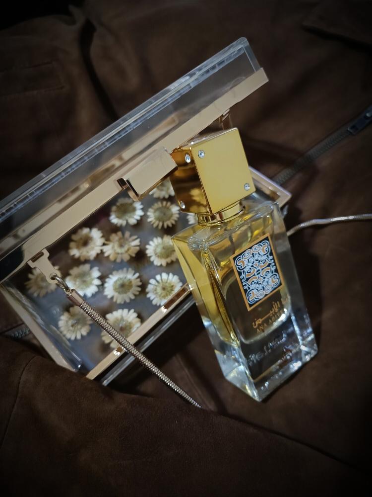 عطر لطافة أنا أبيض ليذر او دو بارفيوم 60 مل