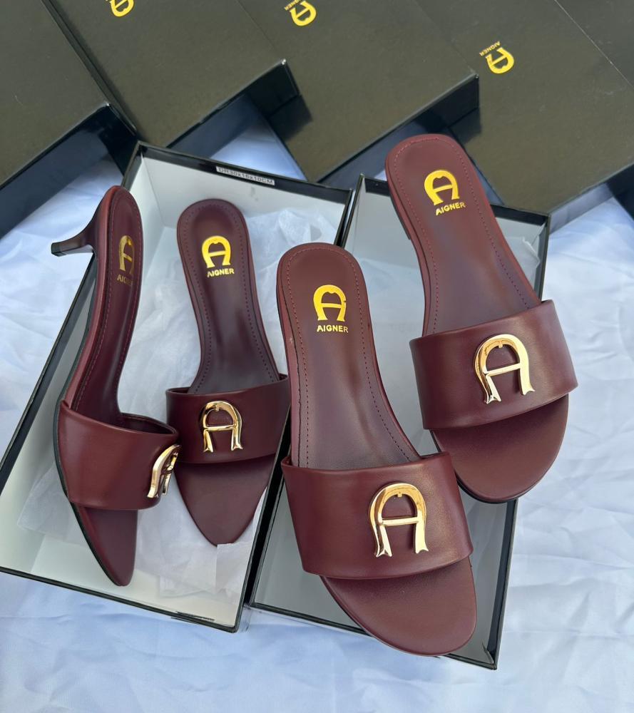 حذاء Aigner الأنيق يجمع الراحة بالأناقة