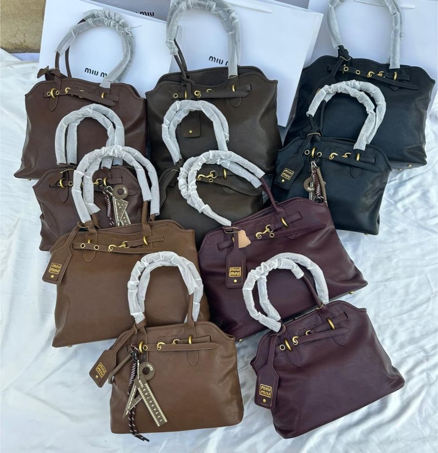 شنط ميو ميو كروس
