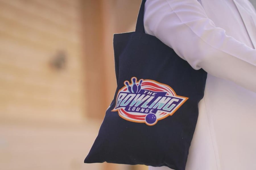 حقيبة توت بشعار TBL