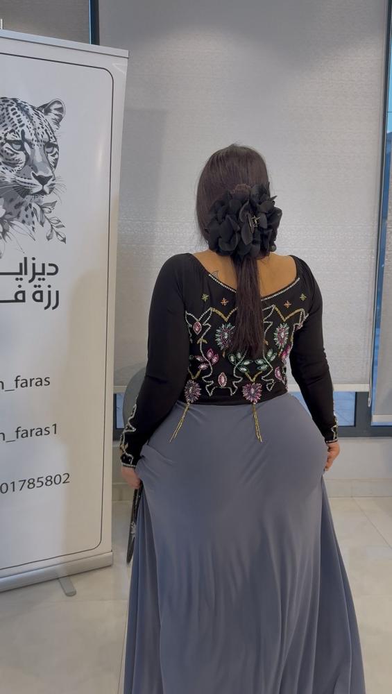 فستان شك كلوش اسود