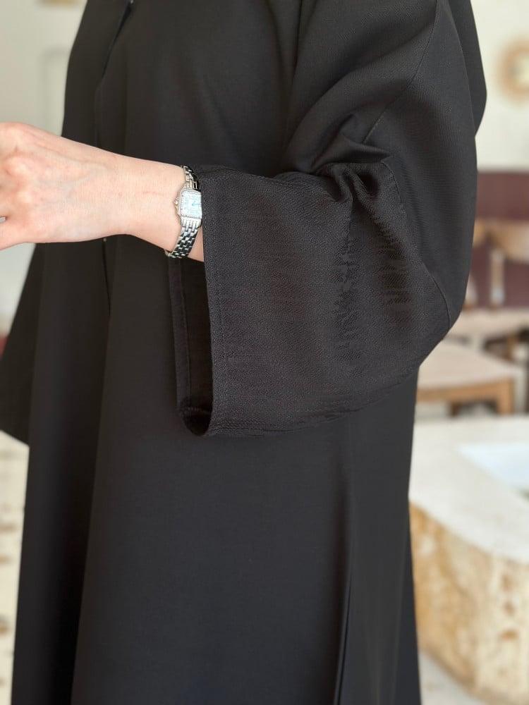 عبايات مناسبات تجمع بين الأصالة والحداثة لتناسب كل الأذواق
