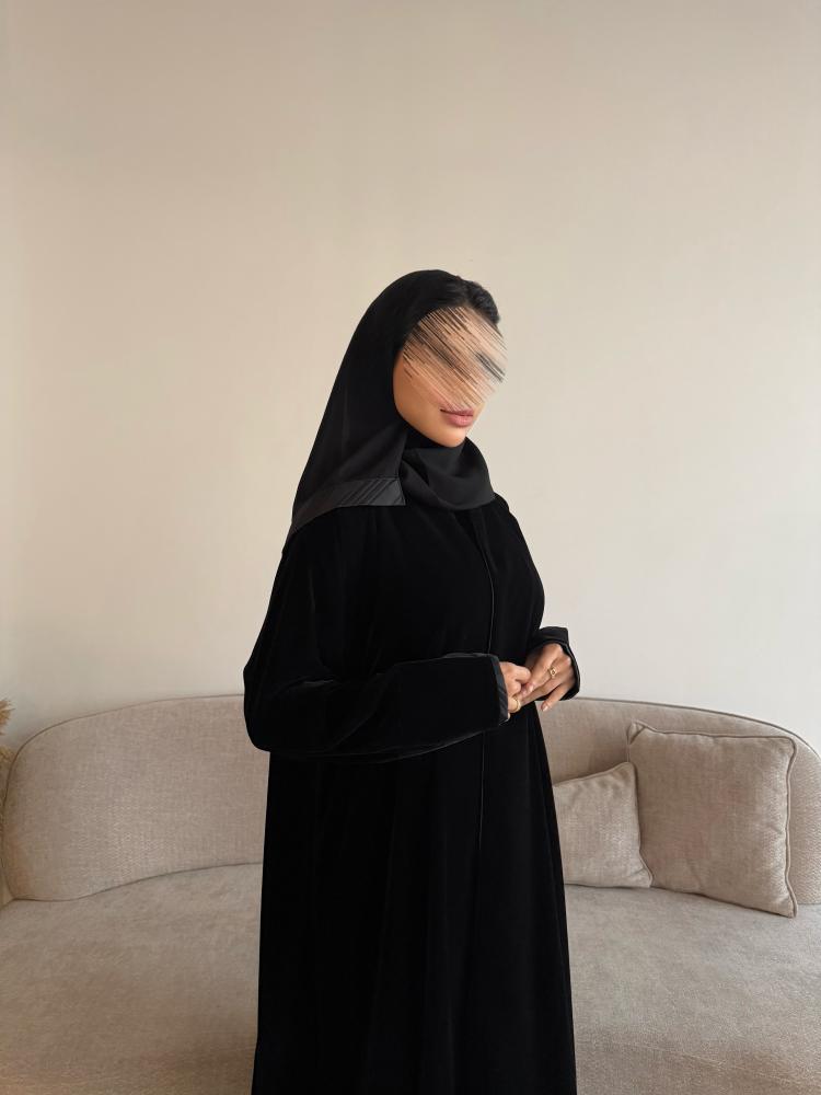 Y10