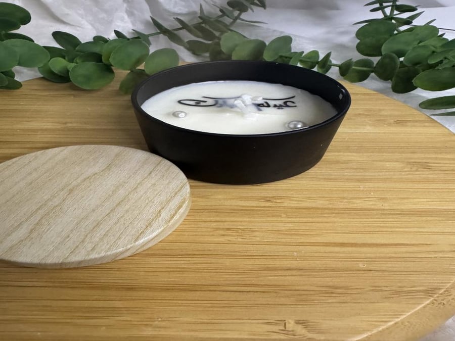 Candle with theme