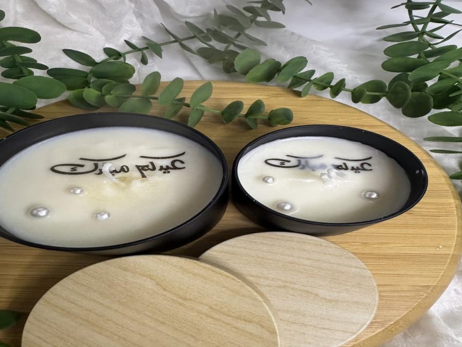 Candle with theme