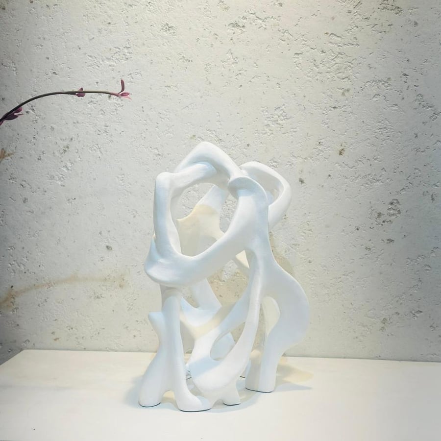 زينة ديكور بتصميم تجريدي - 33×19×15سم