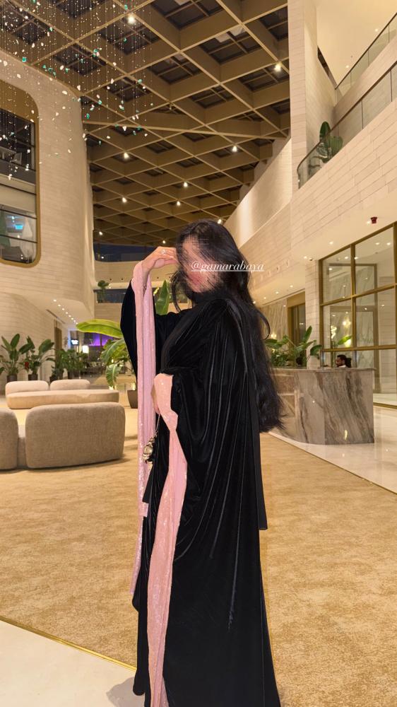 عباية بشت بكلفة ترتر