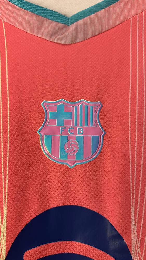 تيشرت برشلونه الوردي 25/26
