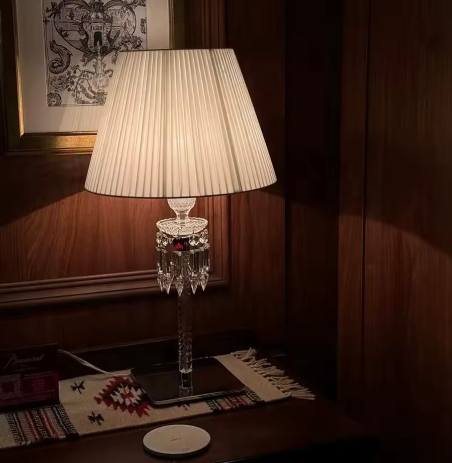 مصباح طاوله من الكريستال