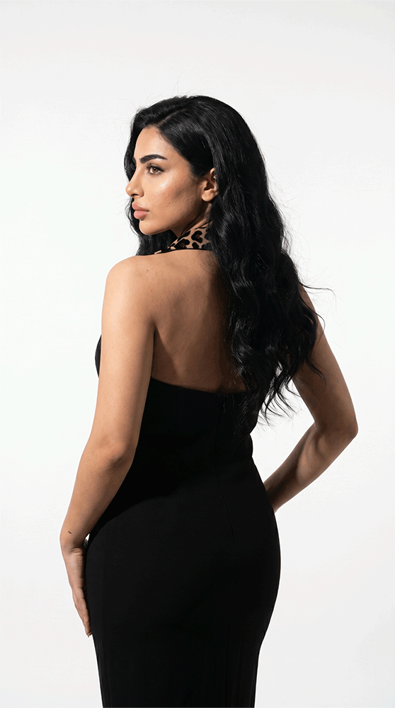 فستان بليزر كريب أسود بلمسة نمري مخملي