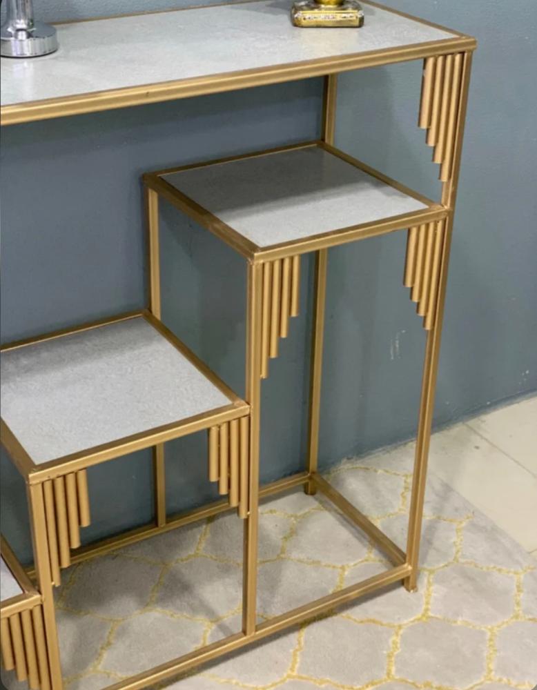 مدخل مع مرايا