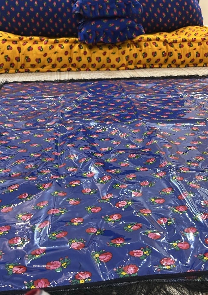 سفره نايلون متر في مترو٢٠