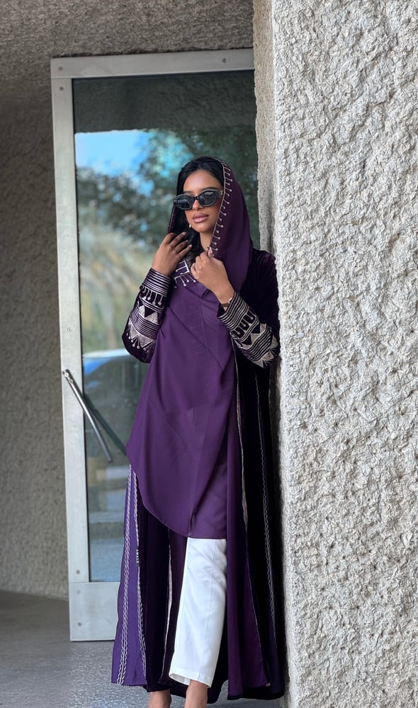 Modern Aseeri Design , Purple