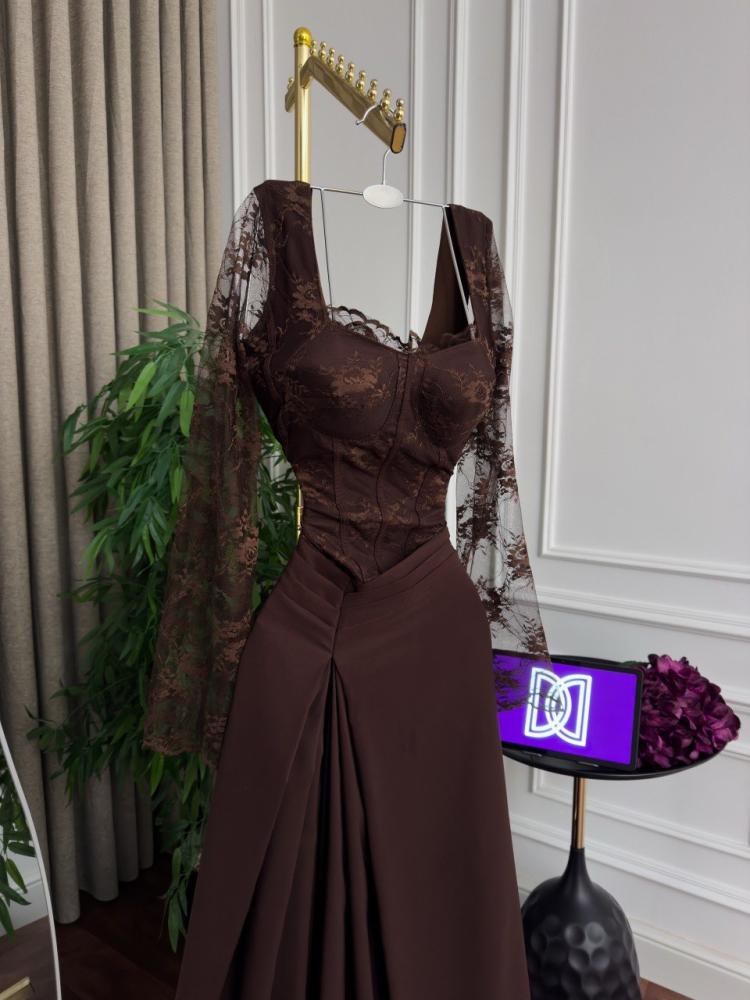 Evening dress brown with Barbie fabric and lace and full