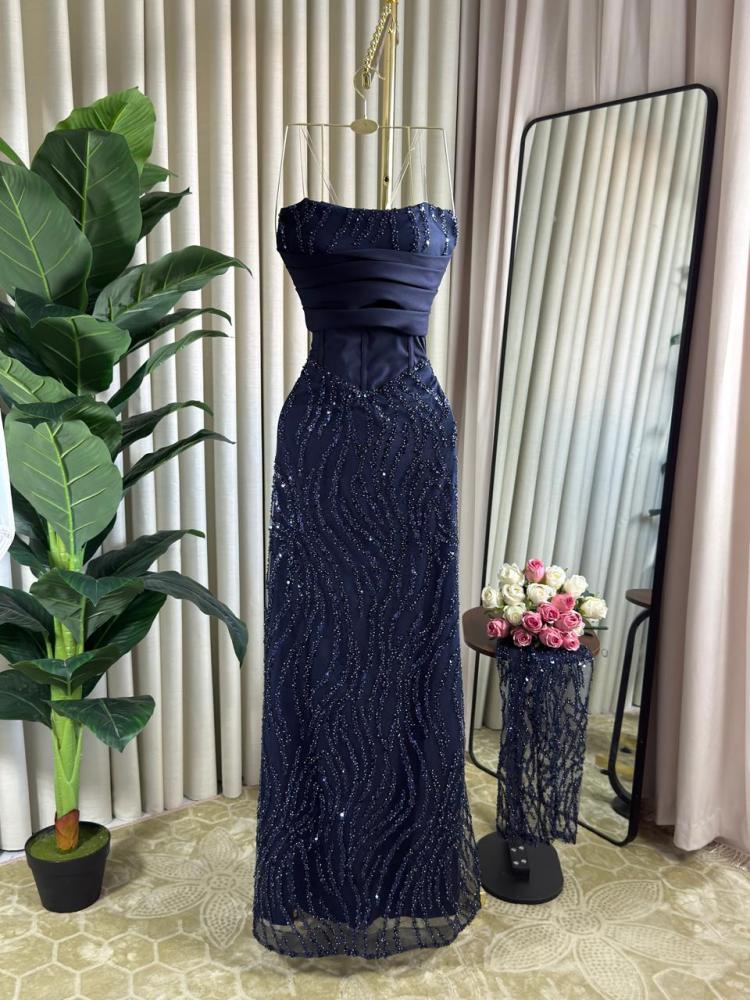 Evening dress navy blue material: Barbie .. Elegant evening look