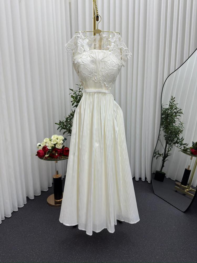 White evening dress, chiffon fabric