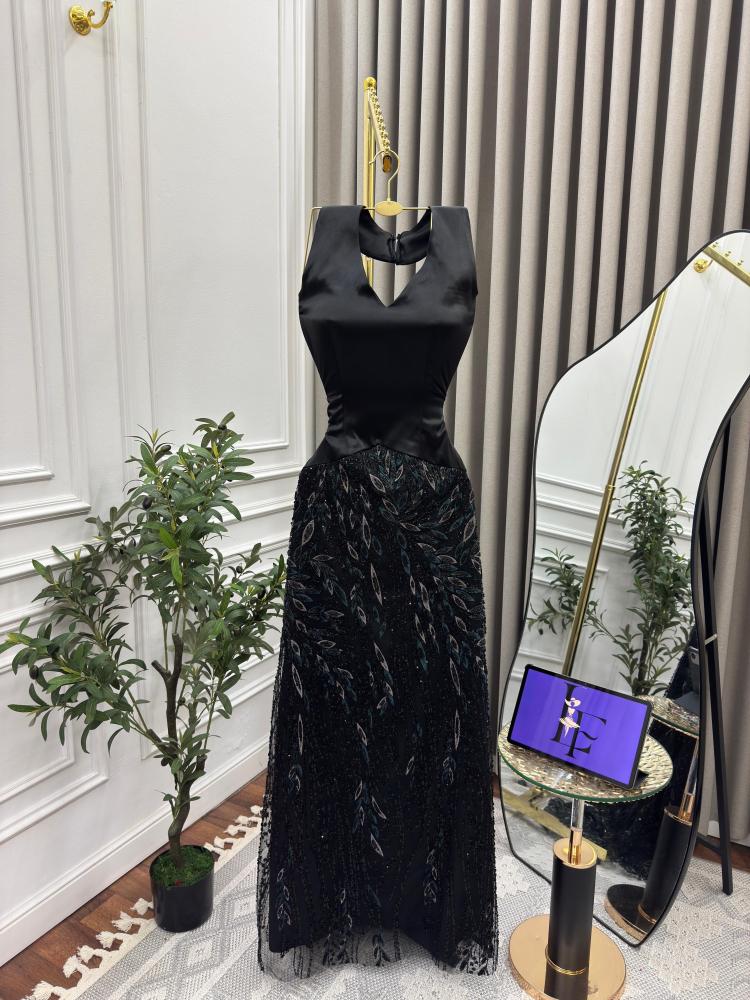 Evening dress black floral