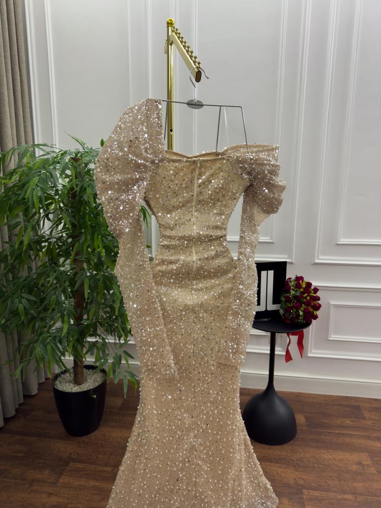 Evening dress beige with Kordana rhinestones, lining is torn