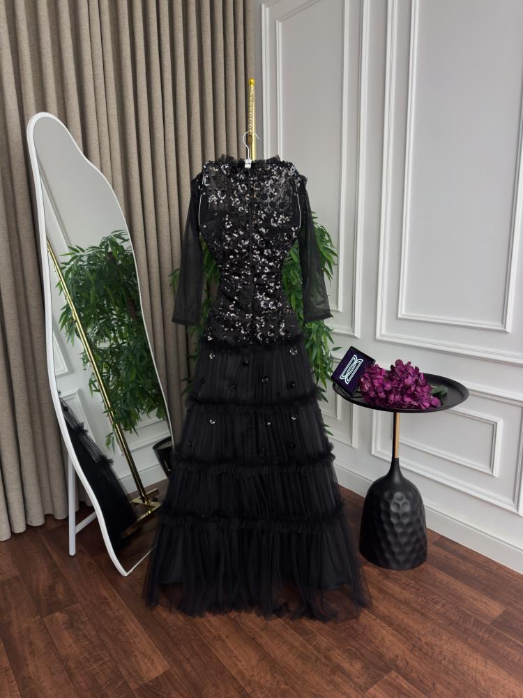 Black evening dress, velvet, flared, embroidered with beads