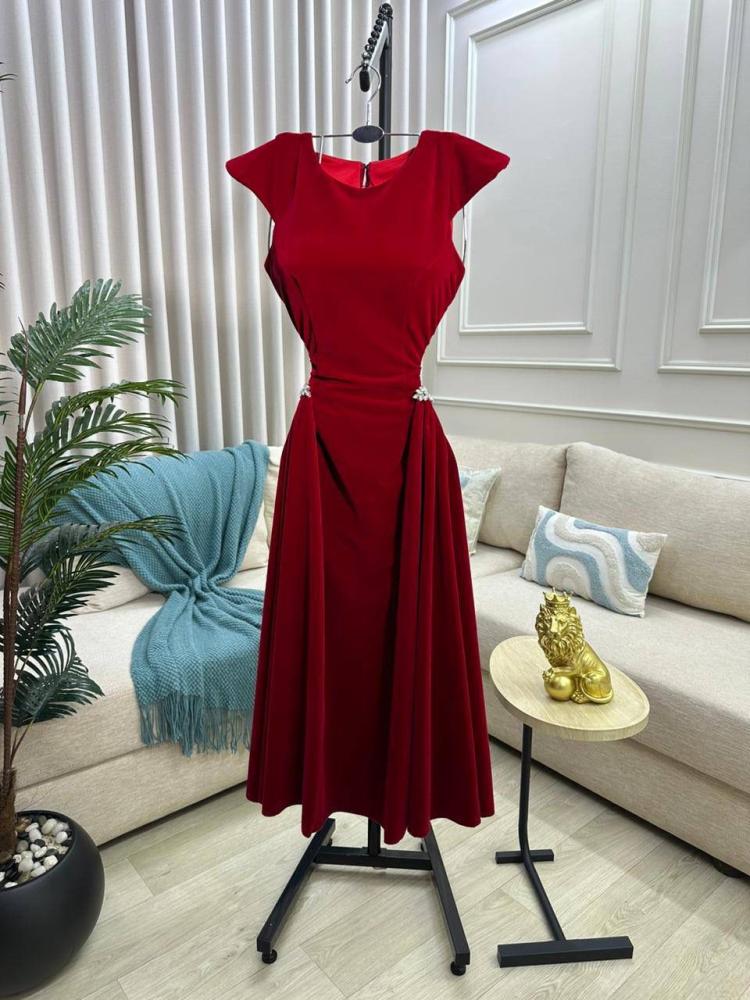 Evening dress red short fabric embroidery with floral shapes elegant