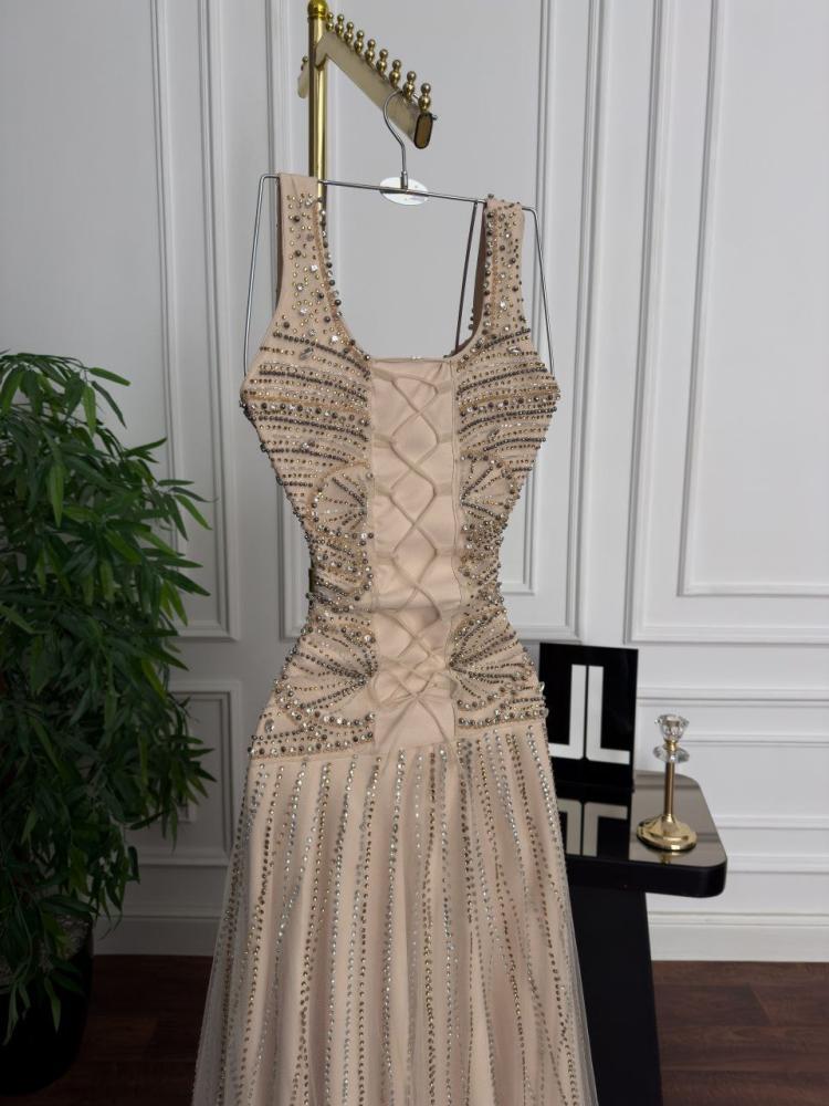 Evening dress gold material beads and embroidery hand-made