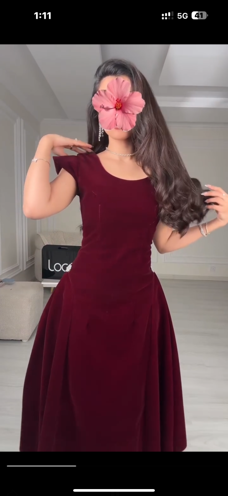 Evening dress maroon