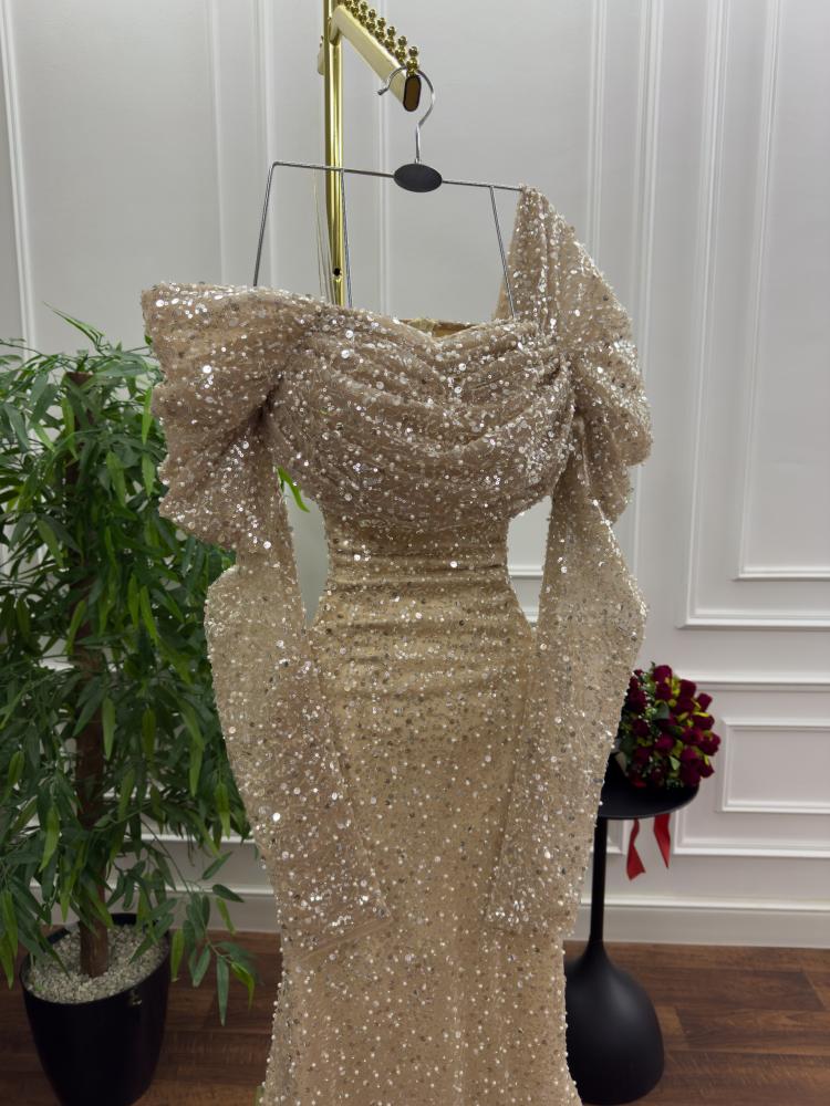 Evening dress beige with Kordana rhinestones, lining is torn